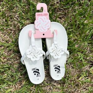 Sam & Libby White Floral Cutout  Sandals
